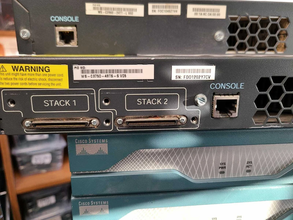 MEJOR KIT DE LABORATORIO CCNA & CCNP Cisco CCENT IOS15 con 3 enrutadores SITIO 1921, 3 conmutadores @ Foto 4 de 4