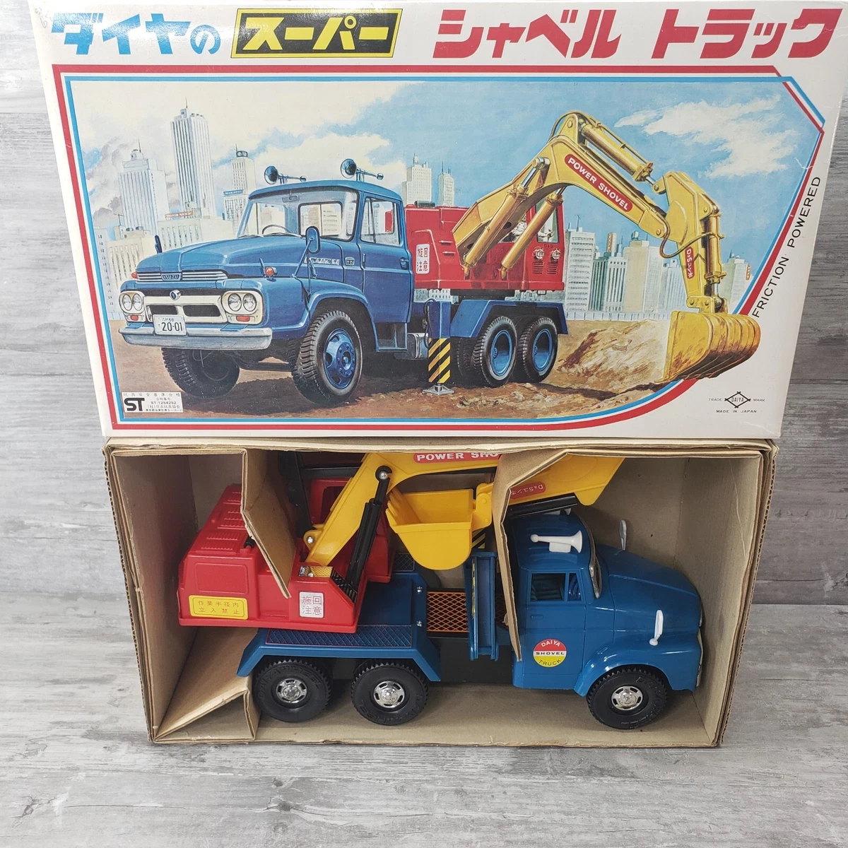 Vintage Daiya Friction Powered Shovel Truck Japan Made Original Box
