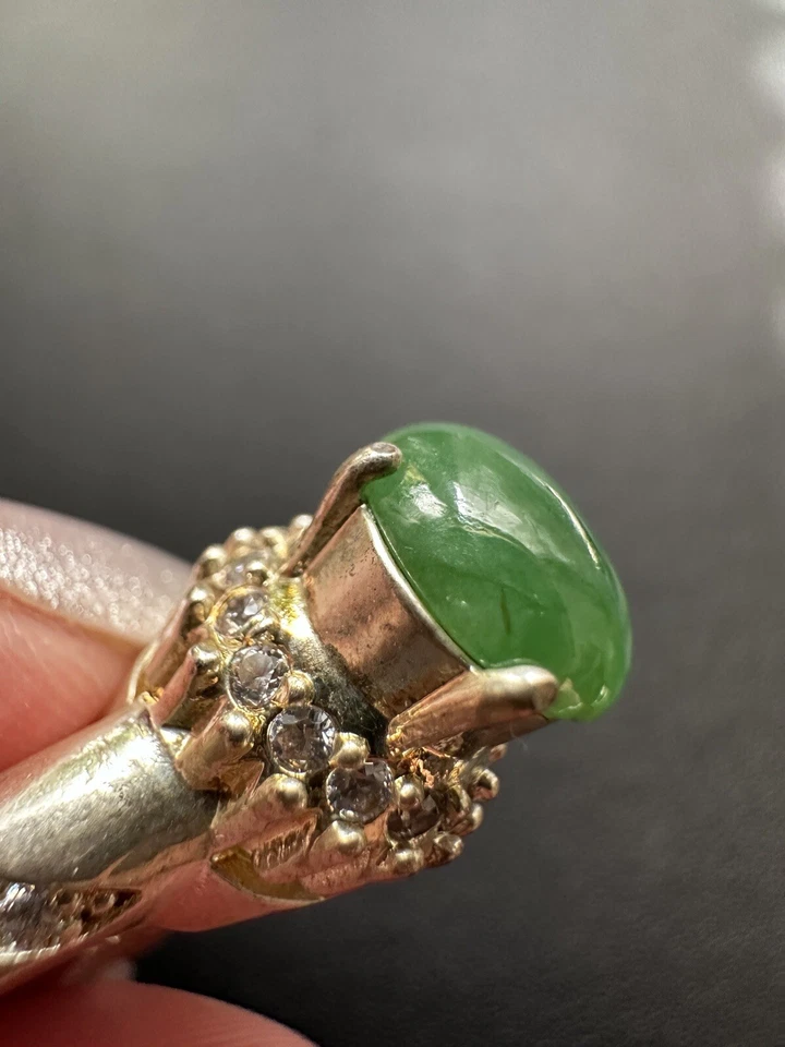 Natural Burma Type A Jadetie Jade Blulish Green Color Loose gemston,8.7x7.6mm - Image 4 of 4