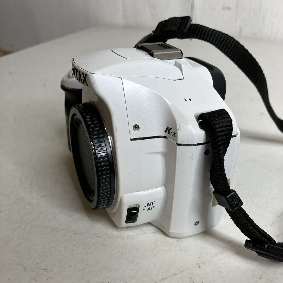 Pentax K-X SR 12.4mp DSLR White Camera Body Only | eBay Pentax K-X SR 12.4mp DSLR White Camera Body Only | eBay