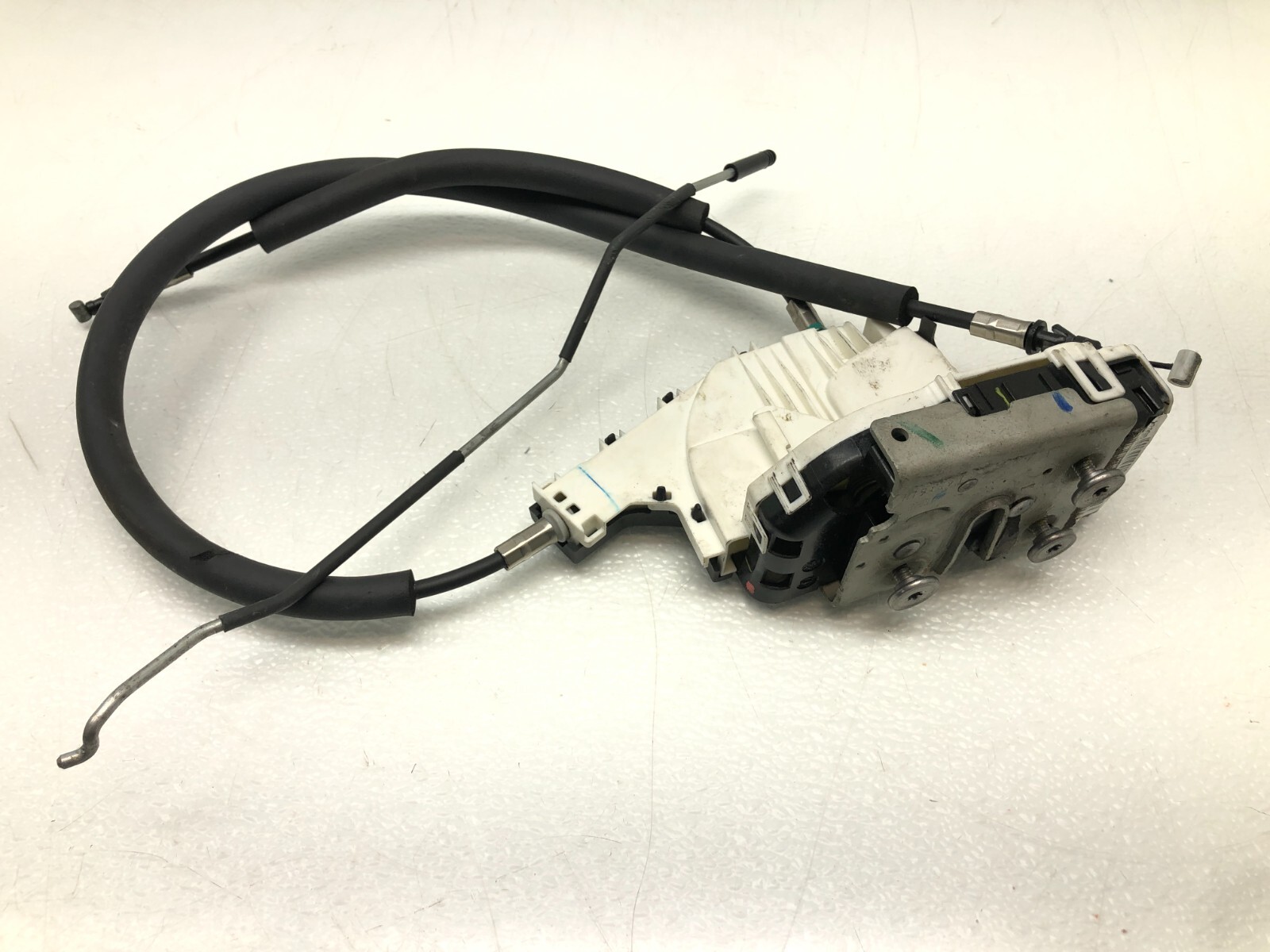 2014-2019 MASERATI GHIBLI S Q4 LEFT DRIVER REAR DOOR LOCK LATCH ACTUATOR OEM.