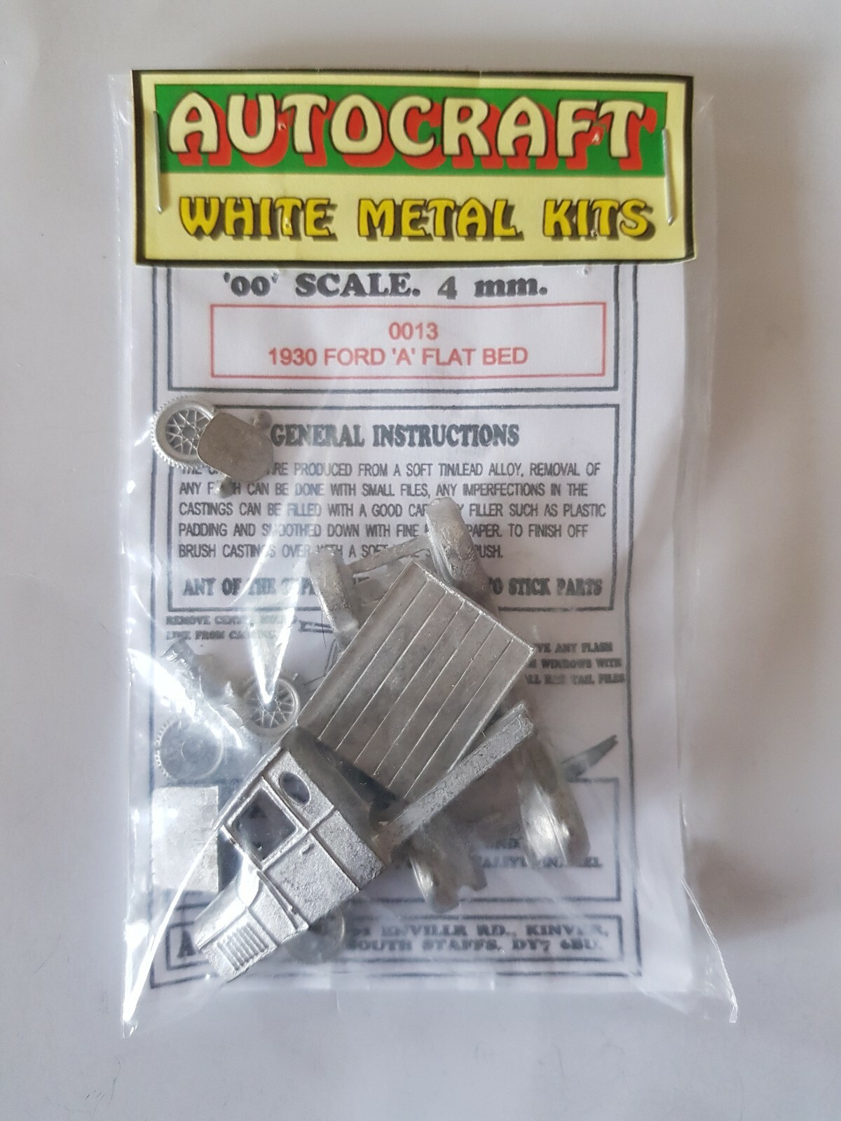 OO GAUGE 1930 PREWAR FORD FLAT BED TRUCK / LORRY / VAN 1/76 4MM METAL