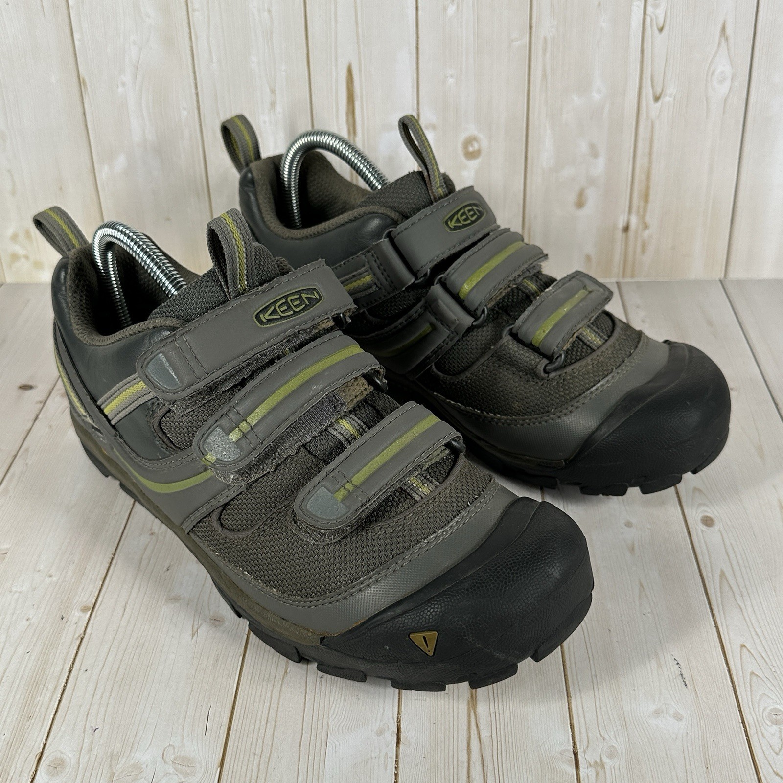 Keen Womens Shoes Springwater Size 9.5 Cycling Athletic Bike Sneaker