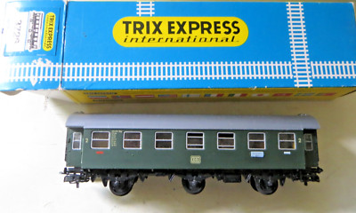 Trix Express International 3726 H0 Umbauwagen 2. Klasse der DB gut in OVP