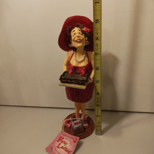 Foxy Ladies Freida als ein Stück Kuchen Bommelfigur Dame in roten Geschenken D.Harris - Bild 1 von 12
