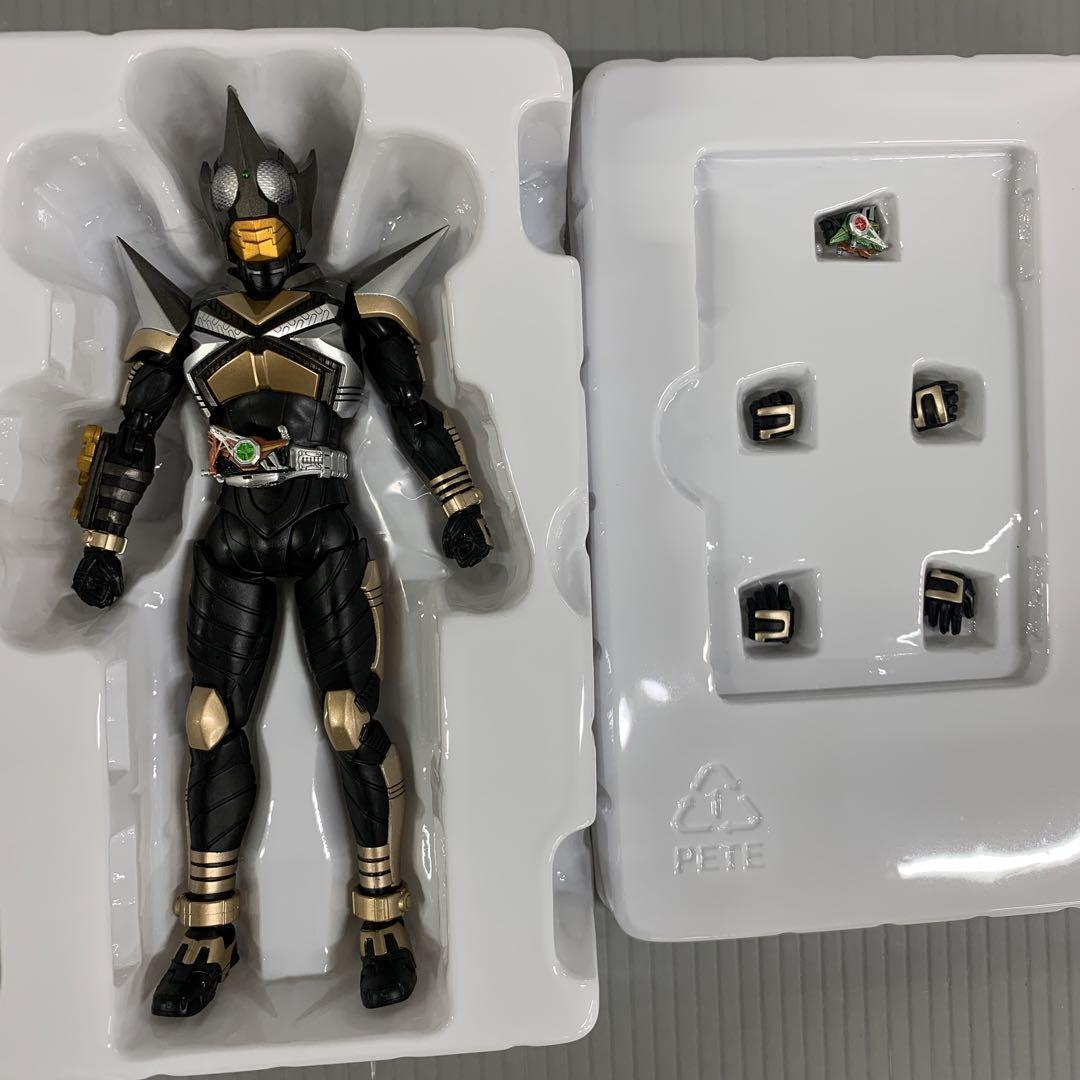S.H.Figuarts Kamen Rider Kabuto Masked Rider Punch Hopper Action