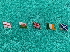 UK CAP/LAPEL BADGES