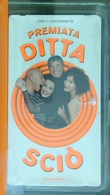 PREMIATA SCIO FIRMA. MIT VIDEOKASSETTE AA.VV. MONDADORI 2001 \ GEBUNDEN