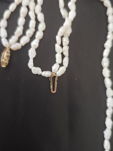 Vintage Three Strand Rice Pearl 14k.Yellow Gold Closure Necklace - Picture 5 of 9