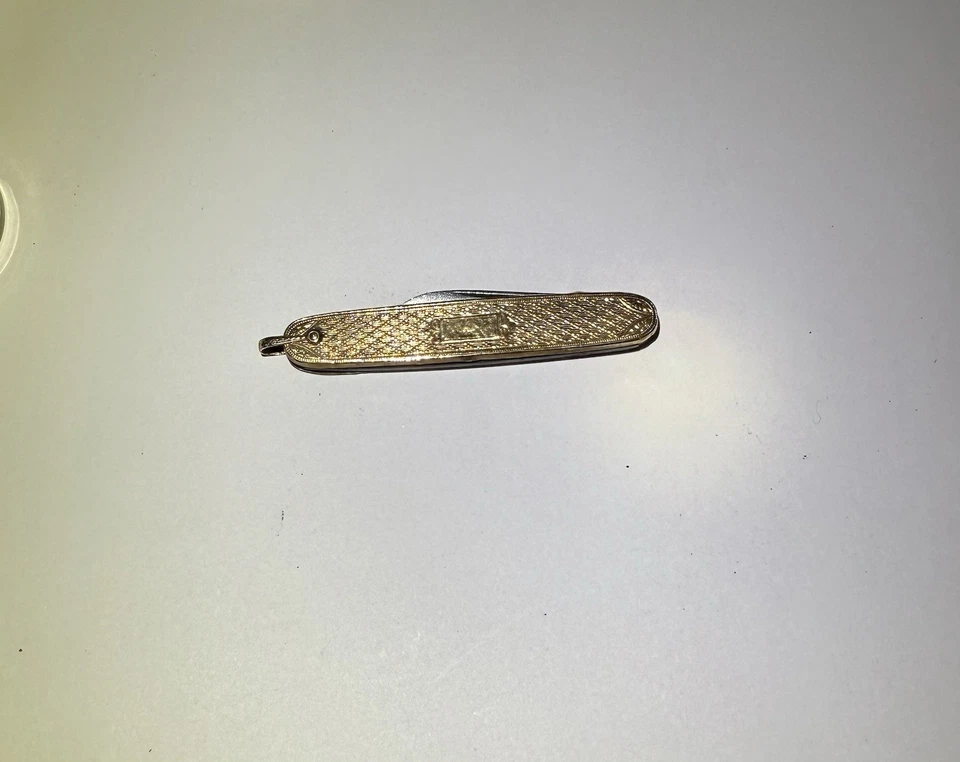 Navaja de Bolsillo Oro 10k Estampada en Llavero Grabada y Filigrana De Colección Foto 3 de 4