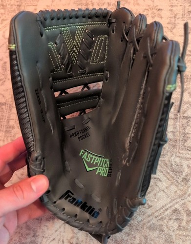Lotto Baseball Fungo 34 Mazza, Guanti Franklin 12,5" e 9" e Zaino Baseball - Foto 7 di 12