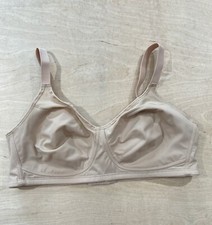 Playtex Women's 18 Hour Smoothing Minimizer Wirefree Bra 4697 Size 38D Beige