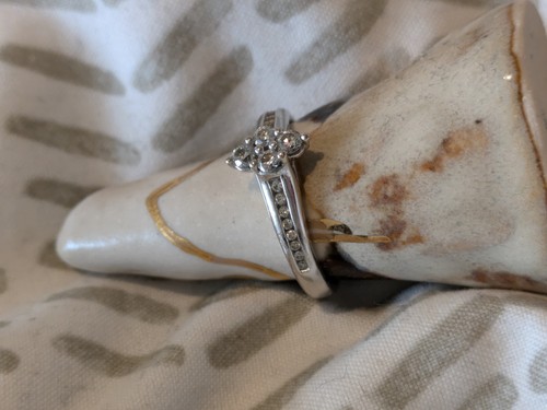 Unique Beaverbrooks 4 Stone Diamond Engagement Ring - 18CT White Gold - 0.35 CT - Picture 9 of 24