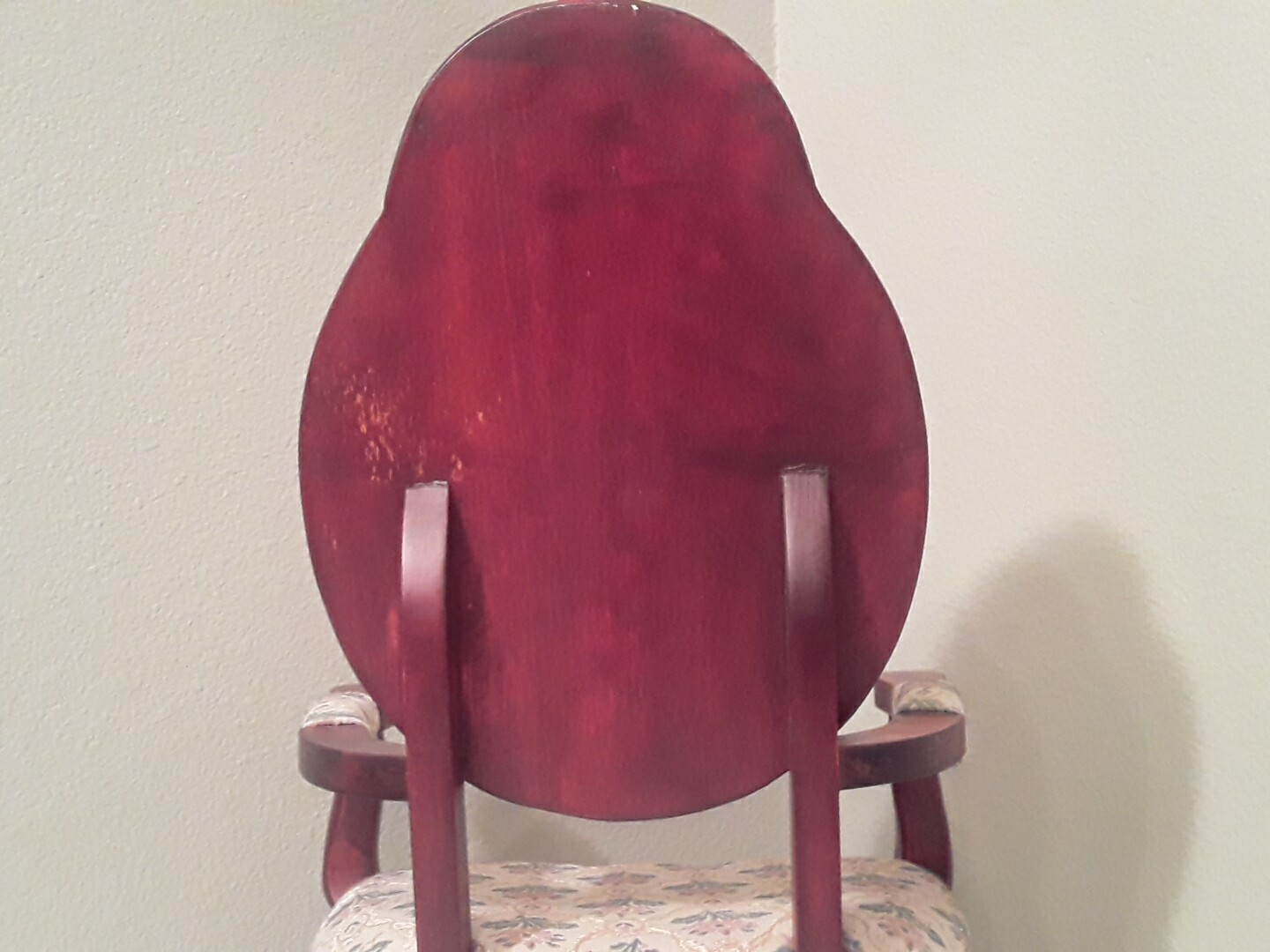 KINGSTATE DOLLCRAFTER. DOLL CHAIR VICTORIAN STYLE 16 3/4". FITS MANY