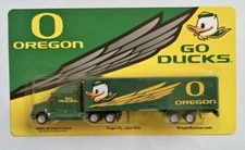 UO Oregon Ducks Semi Truck HO Scale Diecast
