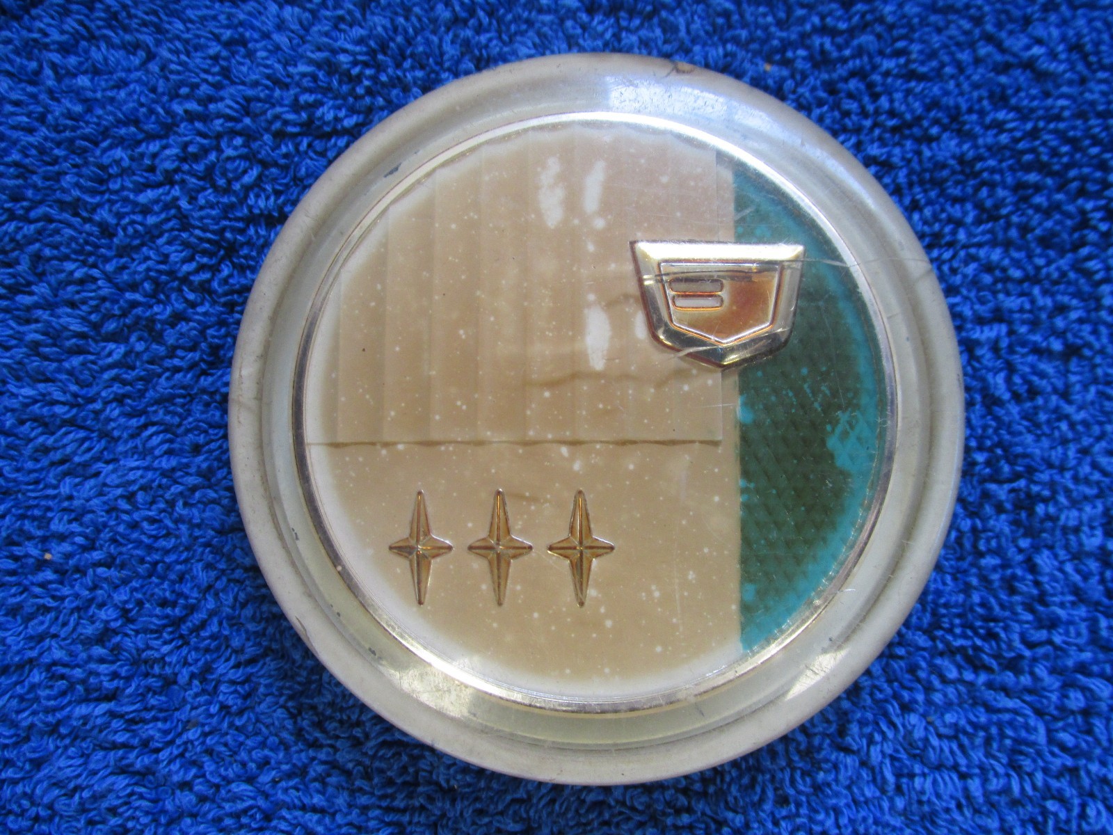 195758 STUDEBAKER STEERING WHEEL HORN BUTTON 215 eBay