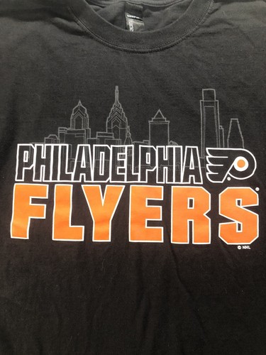 Philadelphia Flyers Mens Size Large T Shirt Hockey Skyline NHL Tee Short Sleeve - Picture 2 of 5