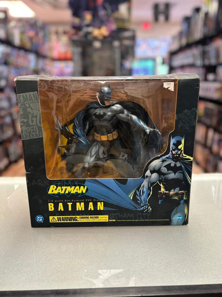 Batman 1/6 Scale PVC Statue (Vintage Batman, Kotobukiya