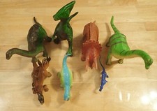 Lot of 7 Dinosaurs Plastic Prehistoric Stegosaurus Triceratops Brontosaurus etc.