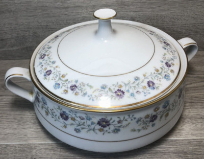 Noritake Longwood bedeckt Gemüse Servier Porzellan Schale