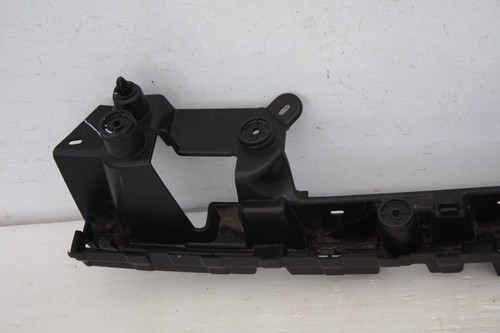 Range Rover Evoque L551 Rear Bumper Bracket 2019 ON K8D2-17E855-A Genuine - Picture 10 of 13
