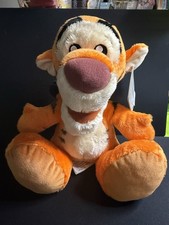    Disney Store Tigger Plush   10    With Tags   Brand New   Winnie the Pooh