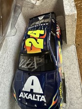 Lionel Racing 1:24 William Byron 24 Axalta 2018 Camaro Diecast Autographed
