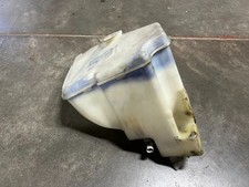 1999 2000 Bmw 328i E46 Sedan Windshield Washer Fluid Tank Oem 0481 1999 2000 Bmw 328i E46 Sedan Windshield Washer Fluid Tank Oem 0481