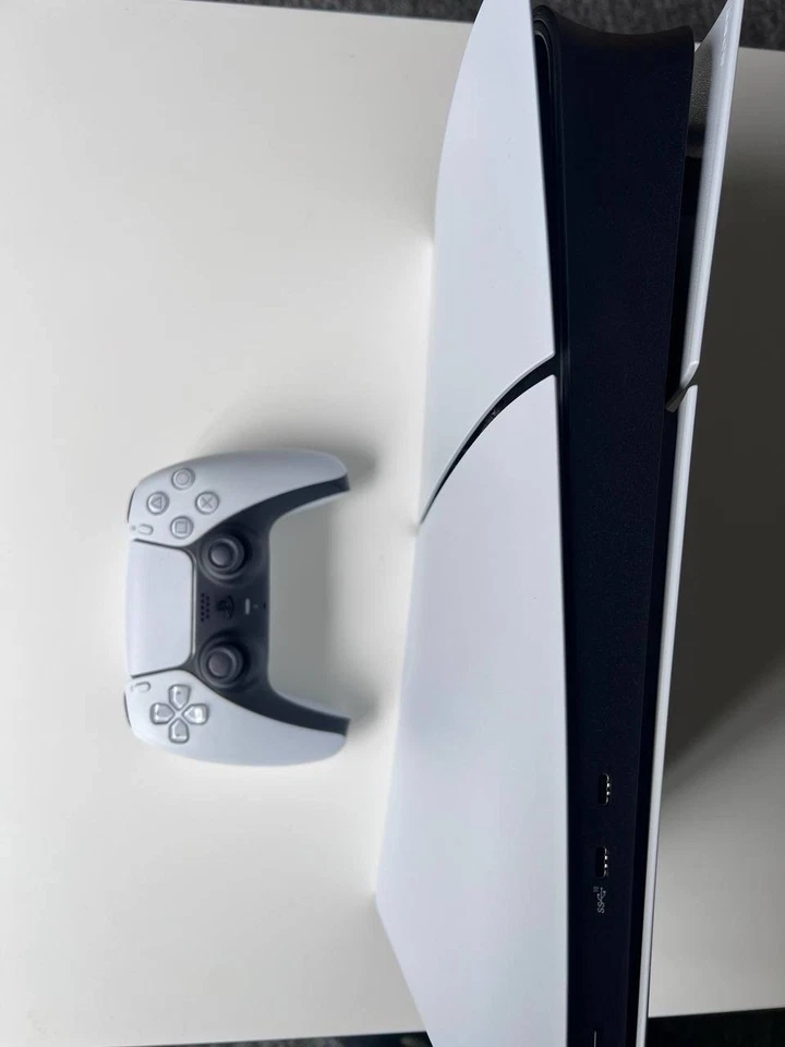 Sony PlayStation 5 Slim, photo 2 of 4