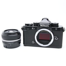 Nikon Zf Z 40mm F/2 SE Lens Kit 175 -Near Mint-