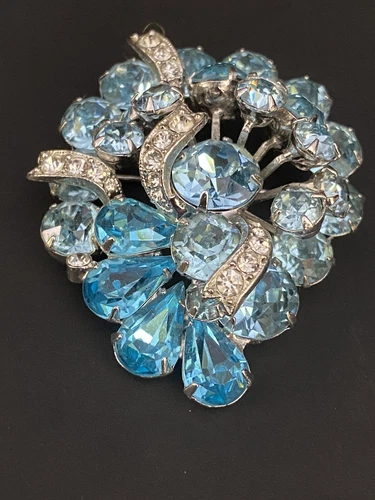 Vintage Excellent Signed Eisenberg Ice Blue Rhinestone Silvertone Brooch