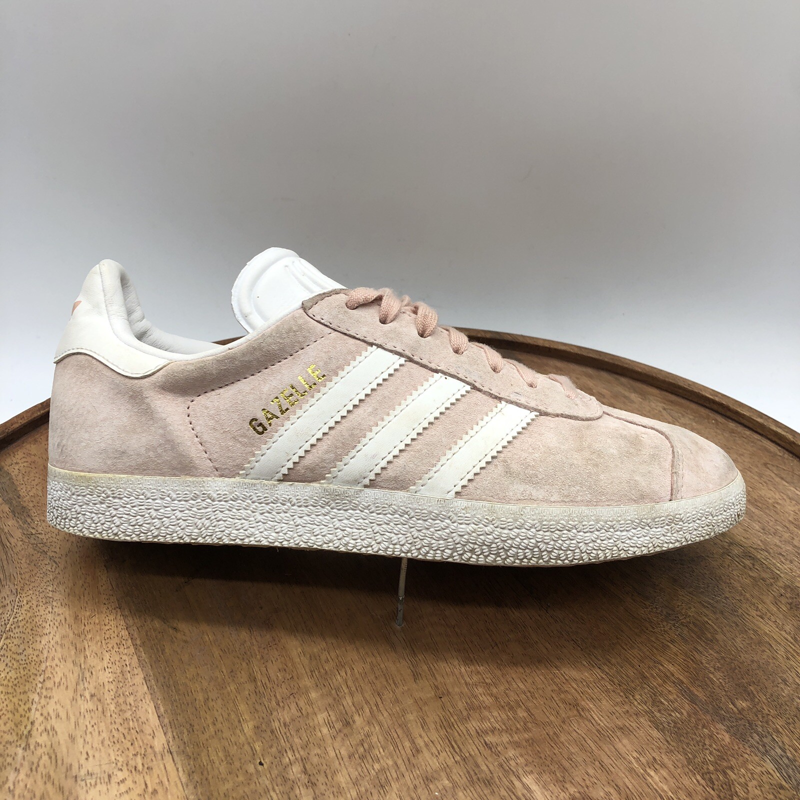 Adidas Gazelle Athletic Sneakers Casual Rose Pink Suede BA9600 Women's Size 6 |