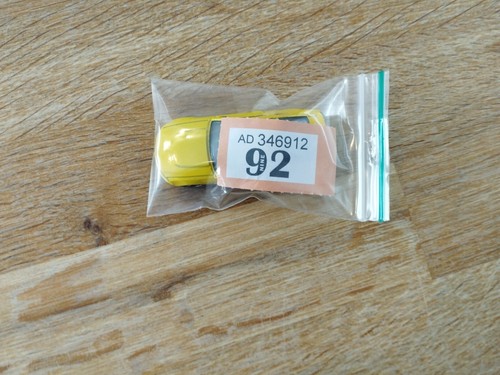 Hot Wheels 2009 New Models Yellow 2010 Ford Mustang GT Diecast Muscle Toy Car - Picture 11 of 11