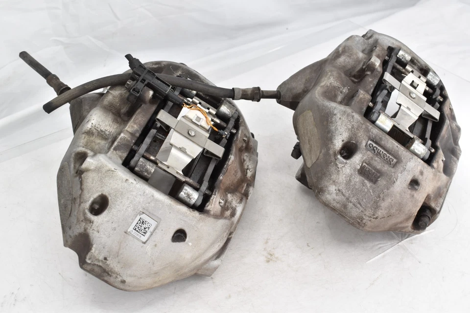 ♻️ 12-18 Mercedes W218 CLS550 E550 Front Side Brake Calipers Set of 2 Pc OEM - Image 4 of 4