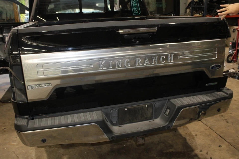 18-20 F150 Tuxedo Black King Ranch Tailgate Tail Gate W/ Camera Finish Panel WTY Foto 2 de 4