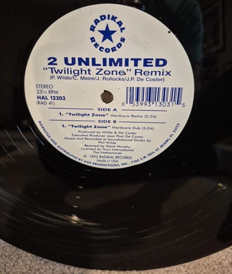 2 UNLIMITED - TWILIGHT ZONE 1992 RADIKAL RECORDS TECHNO 12" EXCELLENT VINYL - - Image 1 of 2