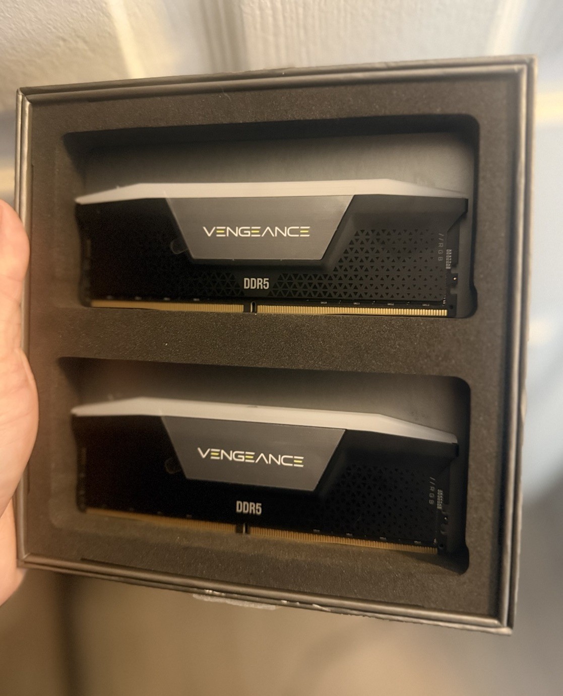 Corsair Vengeance RGB 64GB (2x32GB) DDR5 RAM 6400MHz (CMH64GX5M2Y6400C32)