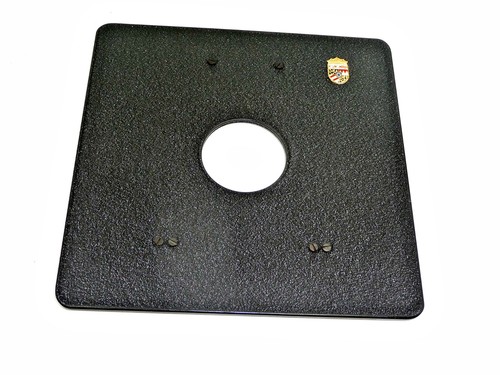 Linhof 162mm x 162mm square lens board with Copal No. 1 hole