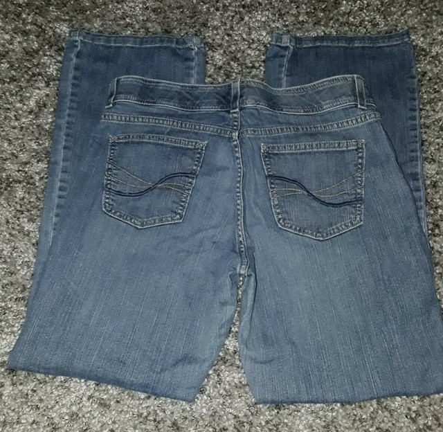 GUC Lee No Gap Waist Mid Rise Denim Stitched Back Pockets Womens Jeans