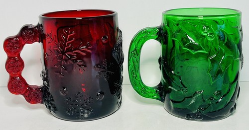 2 Vintage Arcoroc Glas Becher grüner Weihnachtsmann & roter Schneemann 12 Unzen Frankreich mit Etikett - Bild 2 von 6