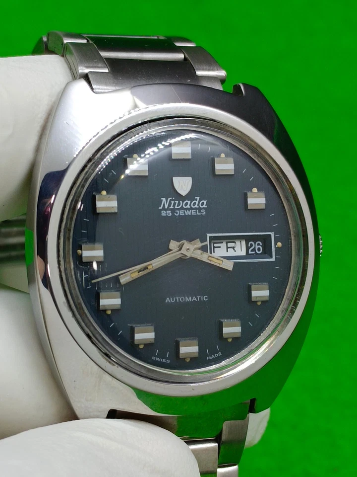 Reloj Nivada Vintage Automático 25 Joyas Día/Fecha Indicato Foto 3 de 4