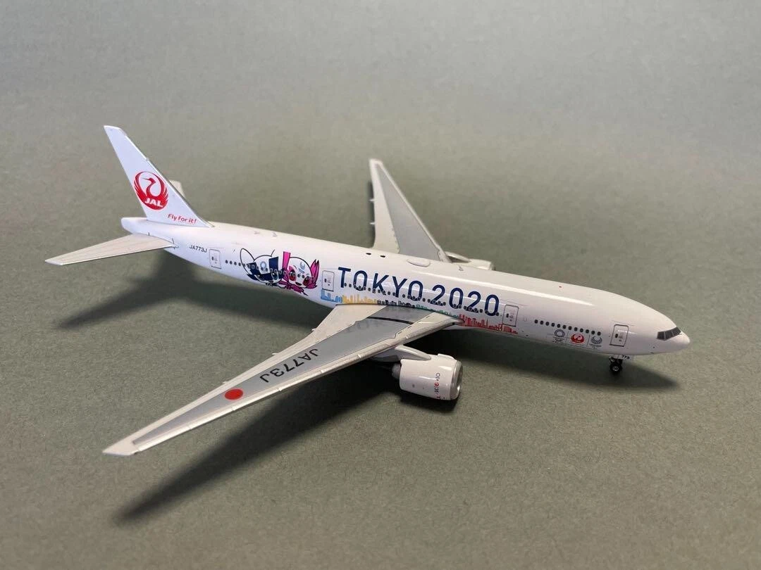 Tin plate airplane JAL B777-200 TOKYO 2020 1/400 Used Near Mint from Japan