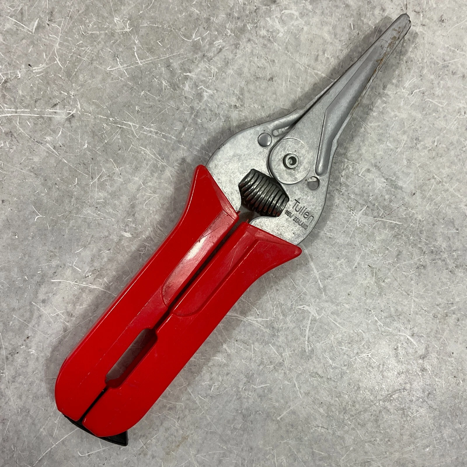 Tullen Snips New Zealand Made Red Handle Garden Kitchen Shears Crafts