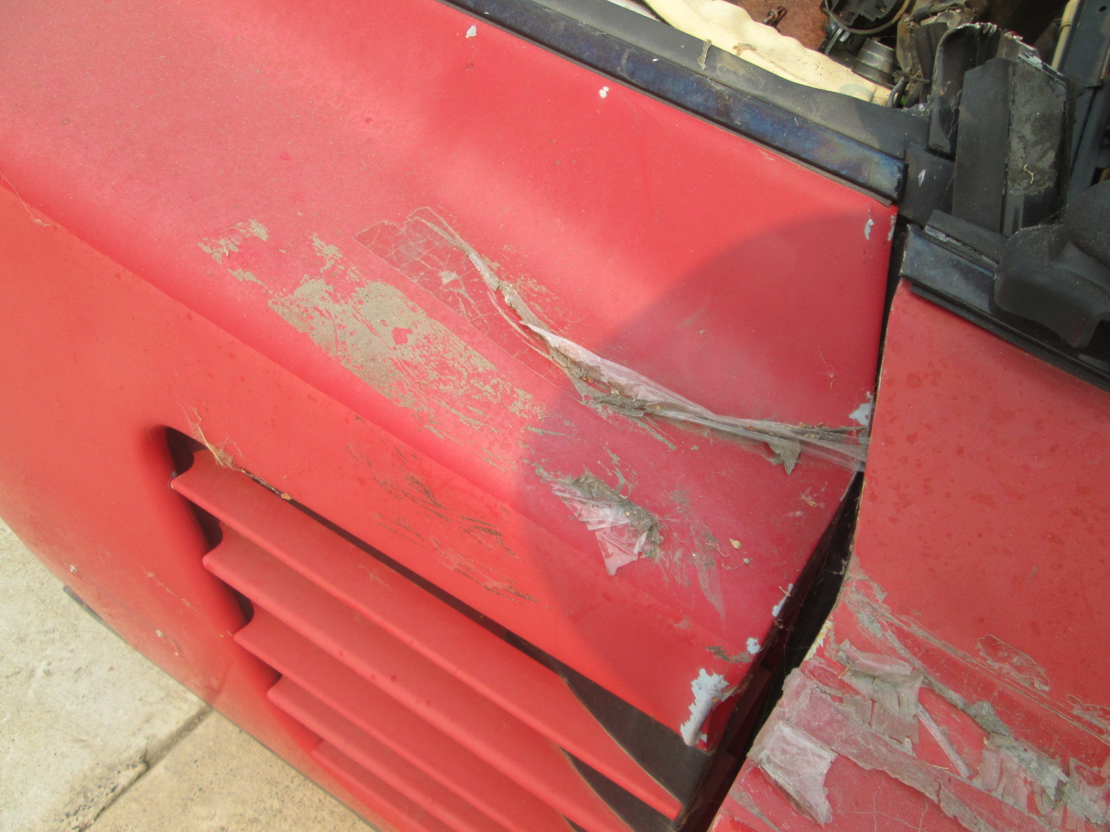 Ferrari Testarossa  - RH Rear Fender / Quarter Panel # 61540700