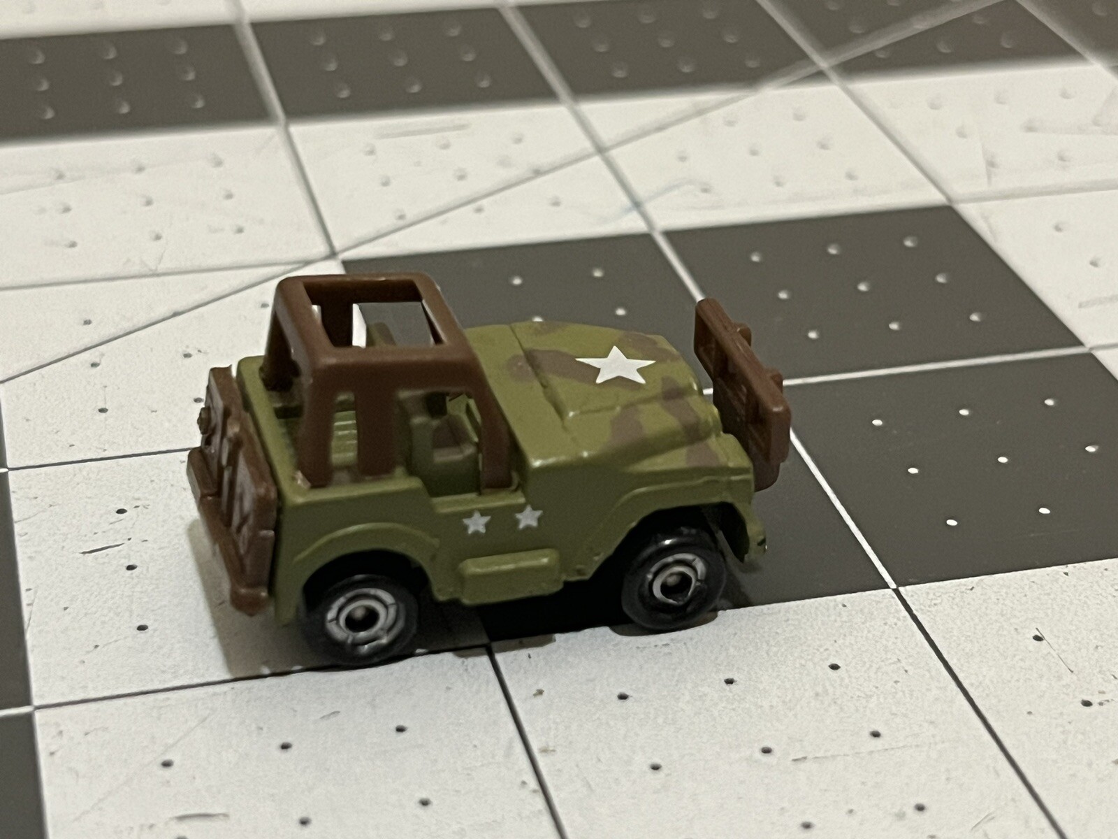 Picture 2 of 4
