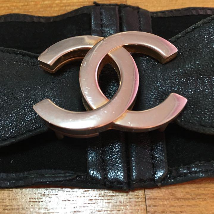 Chanel Vintage Gold CC Buckle Black Leather Belt Chanel Buckle Belt Black Gold Leather 70/28 96A 68472 | eBay main image 3