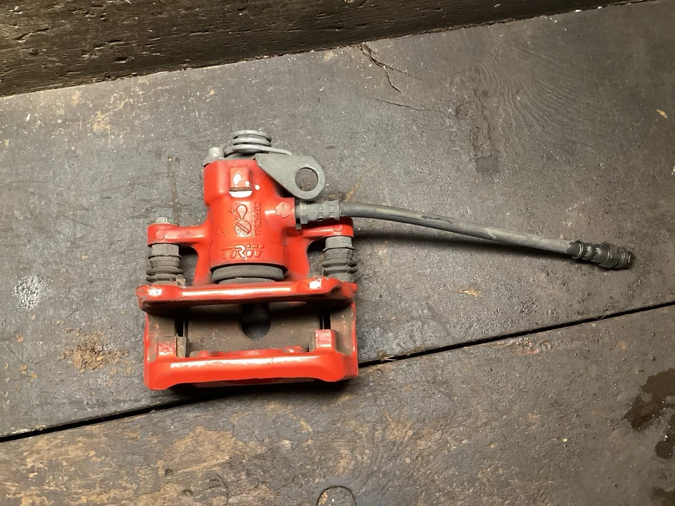 Juego de pinzas de freno delanteras y traseras 12-19 Fiat 500 Abarth OEM #E5-5 Foto 4 de 4