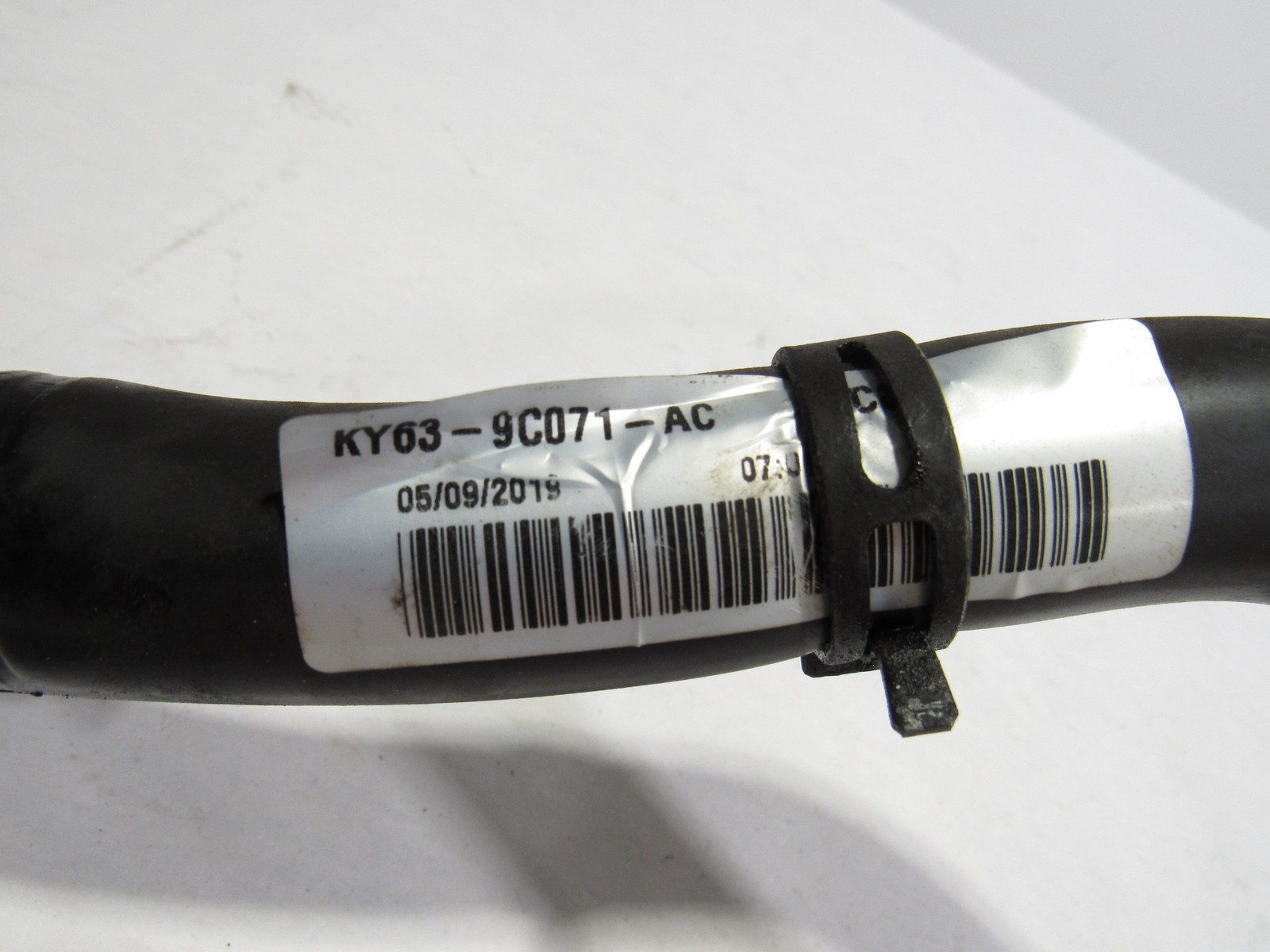 Aston Martin Vantage 2018-2021 Fuel line