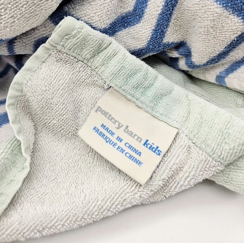 Pottery Barn Niños Clásico Rugby Azul Y Blanco Tiburón Barco Playa Toalla Rayas Foto 4 de 4