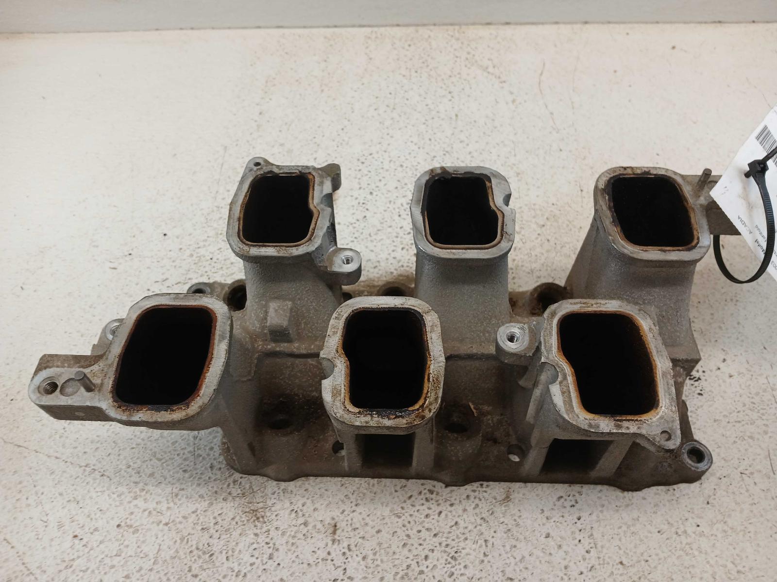 2007 GMC Acadia Lower Engine Intake Manifold Used Grade A